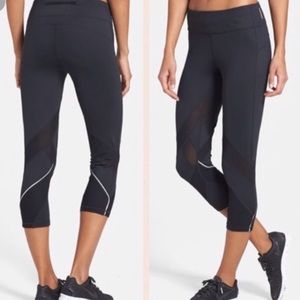 | Zella | mesh reflective leggings. Size L.